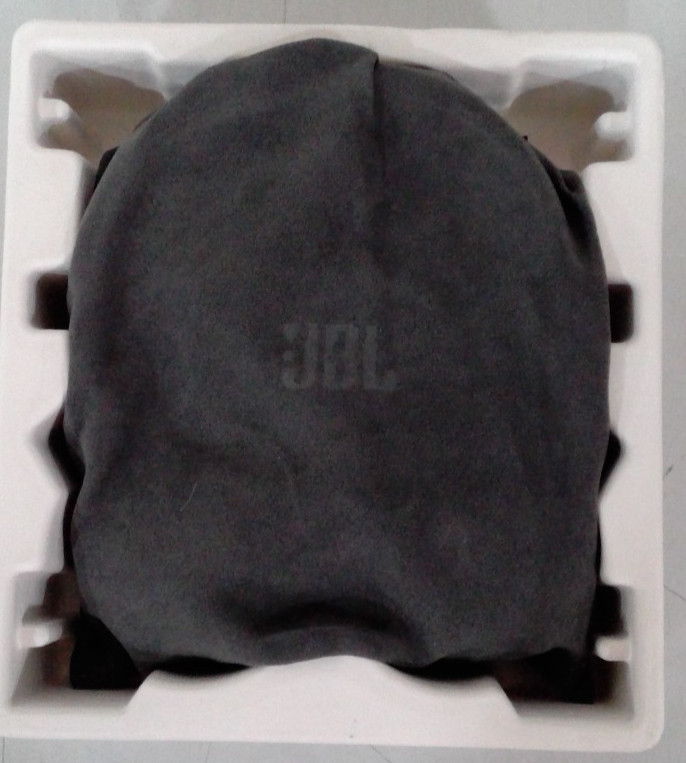 JBL Harman Adaptive Noise Canceling Live 675nc Headphones