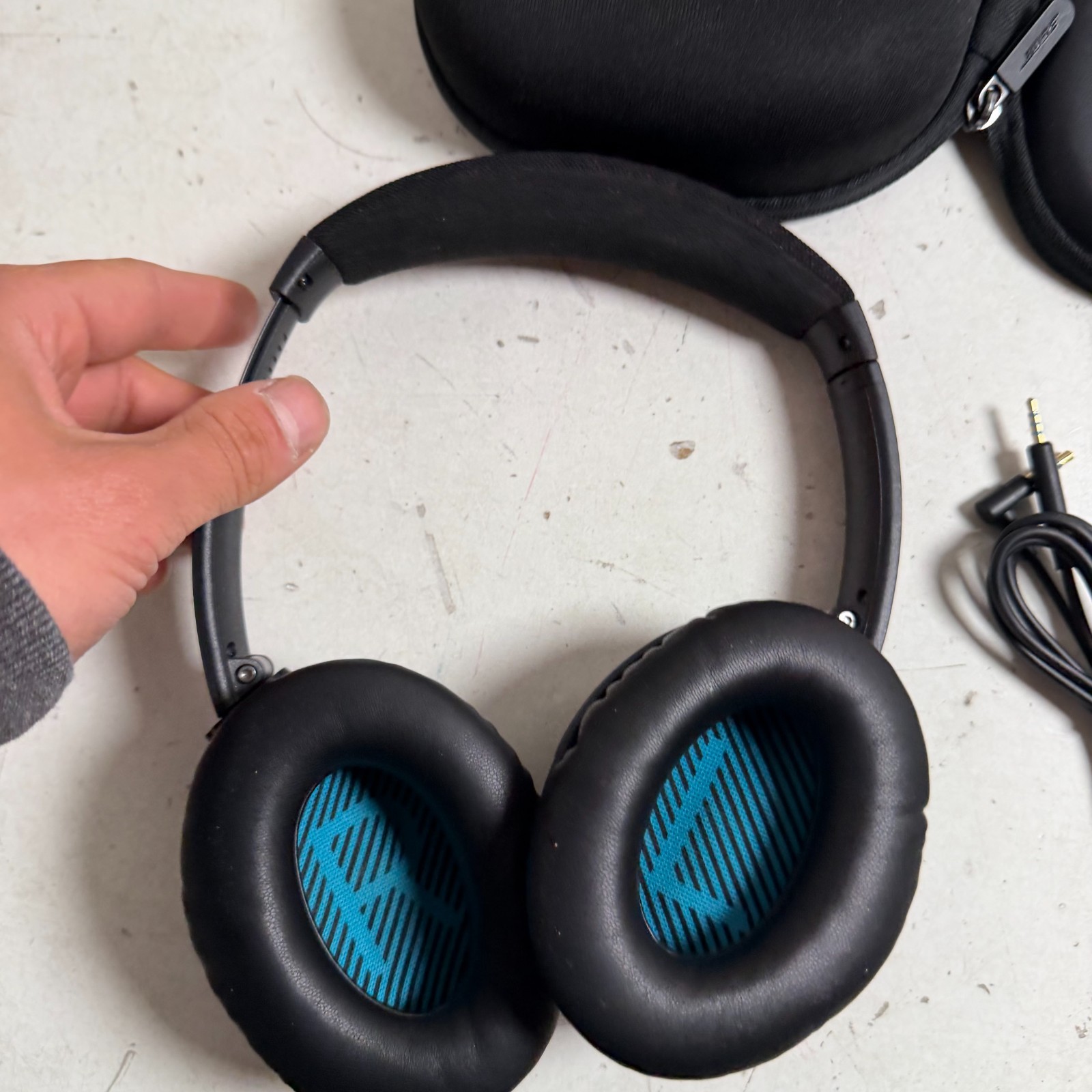 Bose QuietComfort 25 QC25 Gray Acoustic Noise Cancelling Over Ear Headphones