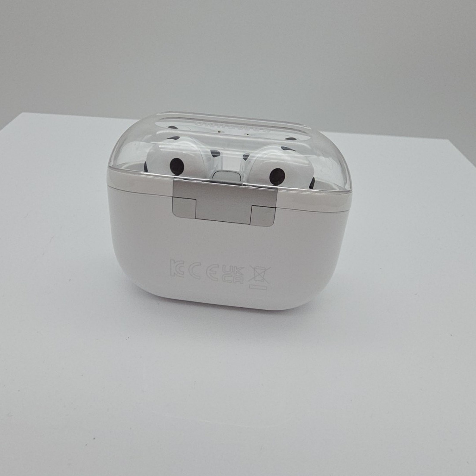 Samsung Galaxy Buds3 Pro SM-R630 Wireless Earbud Headphones – White CRACK