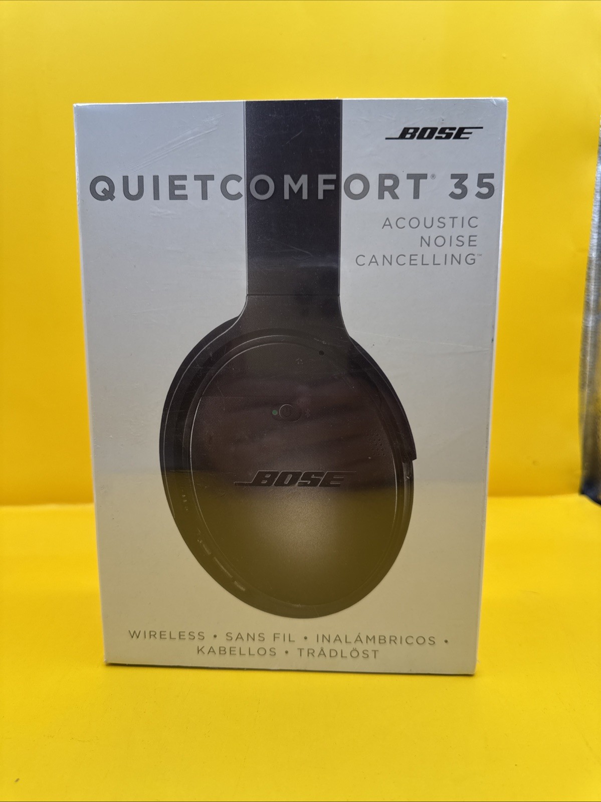 Bose QuietComfort 35 Over the Ear Wireless Headphones – Black