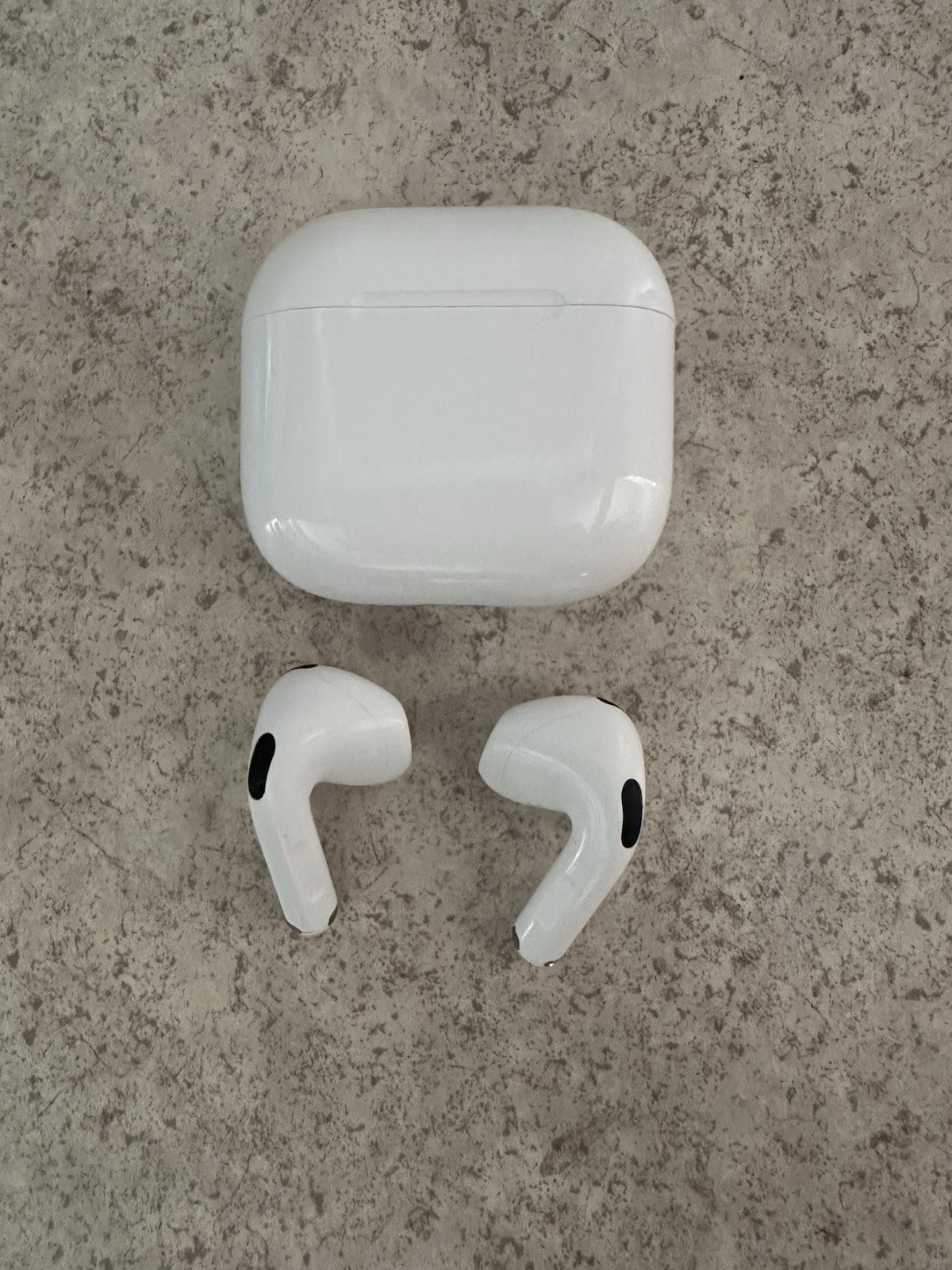 Apple AirPods 2, 3, and 4 Bluetooth In-Ear Earbuds w/ Charging Case, White
