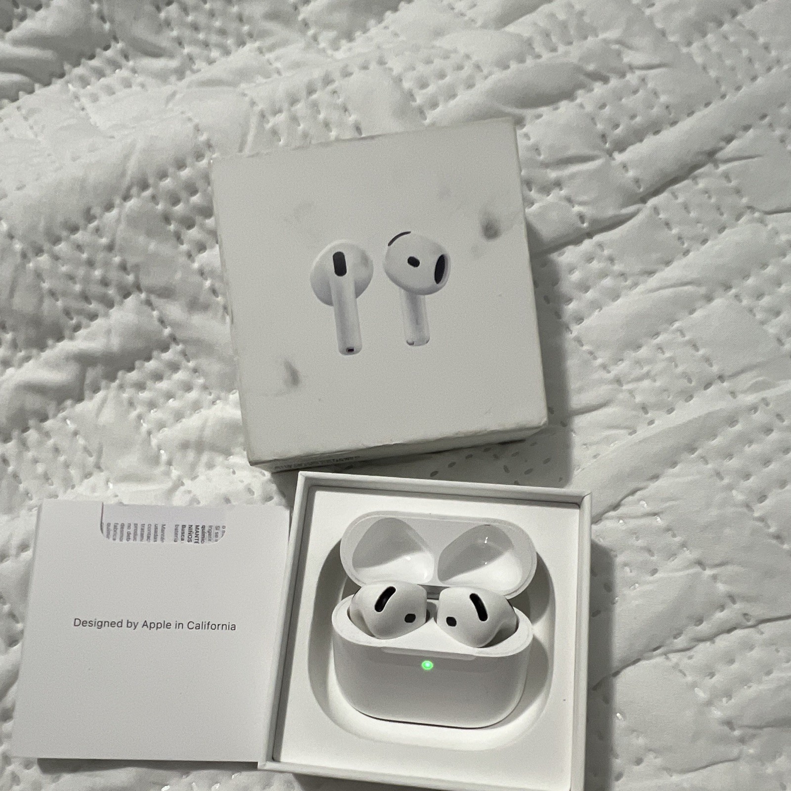 Apple AirPods 4 Wireless Bluetooth In-Ear Earbuds, White (Double Earpieces)