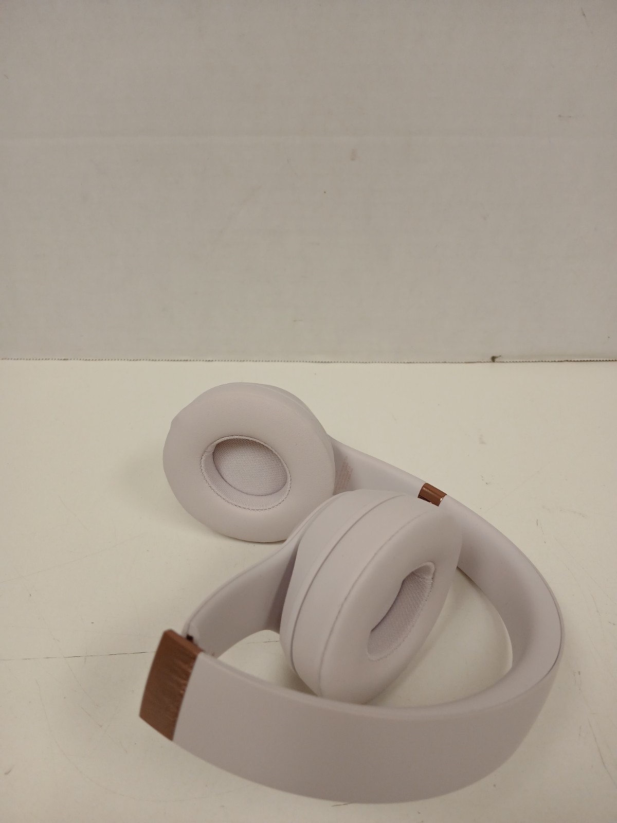 Beats Solo 4 Wireless On-Ear Headphones, Cloud Pink