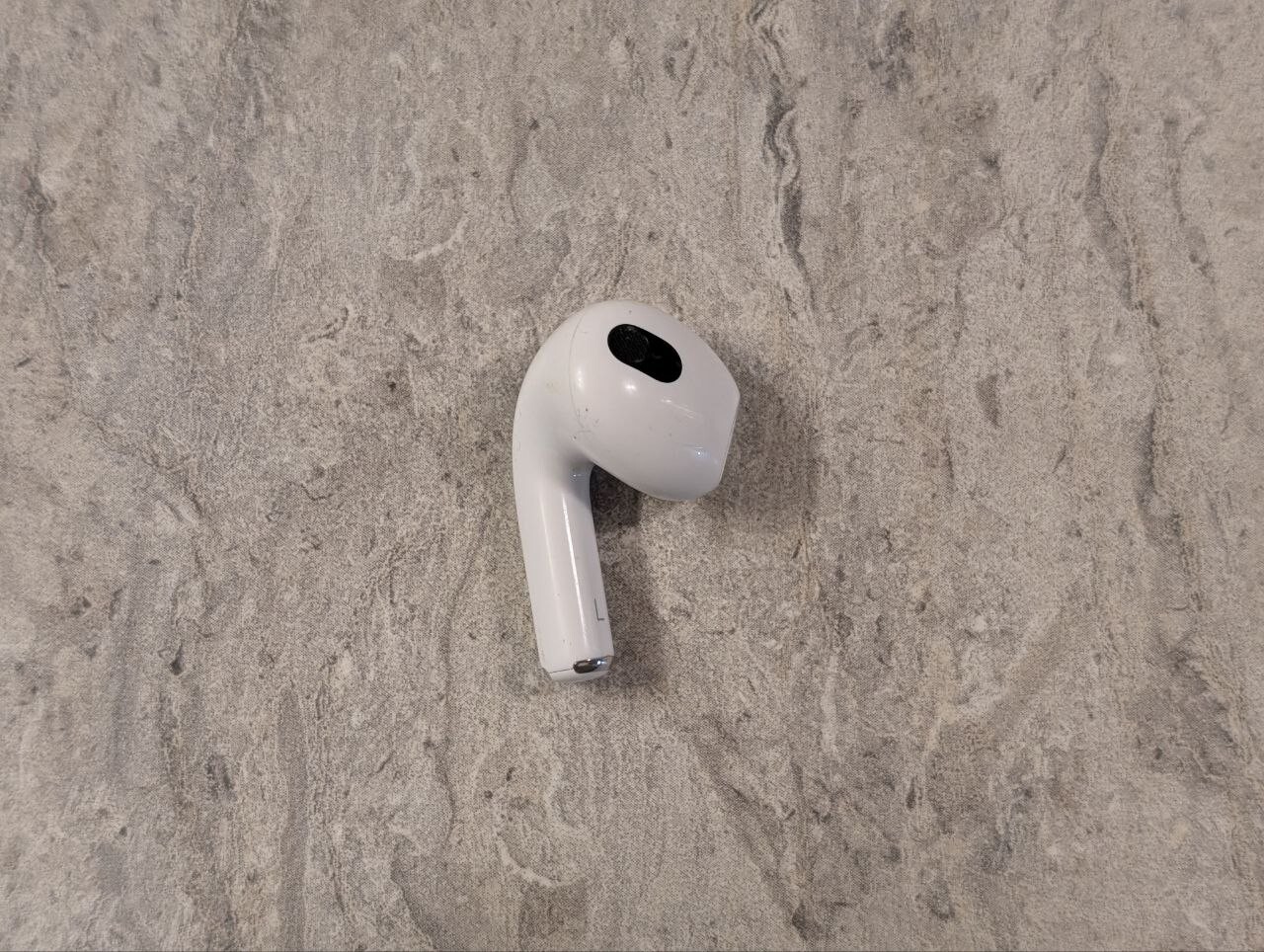 Apple AirPods 3rd Generation LEFT and RIGHT Airpods (NO Charging Case)