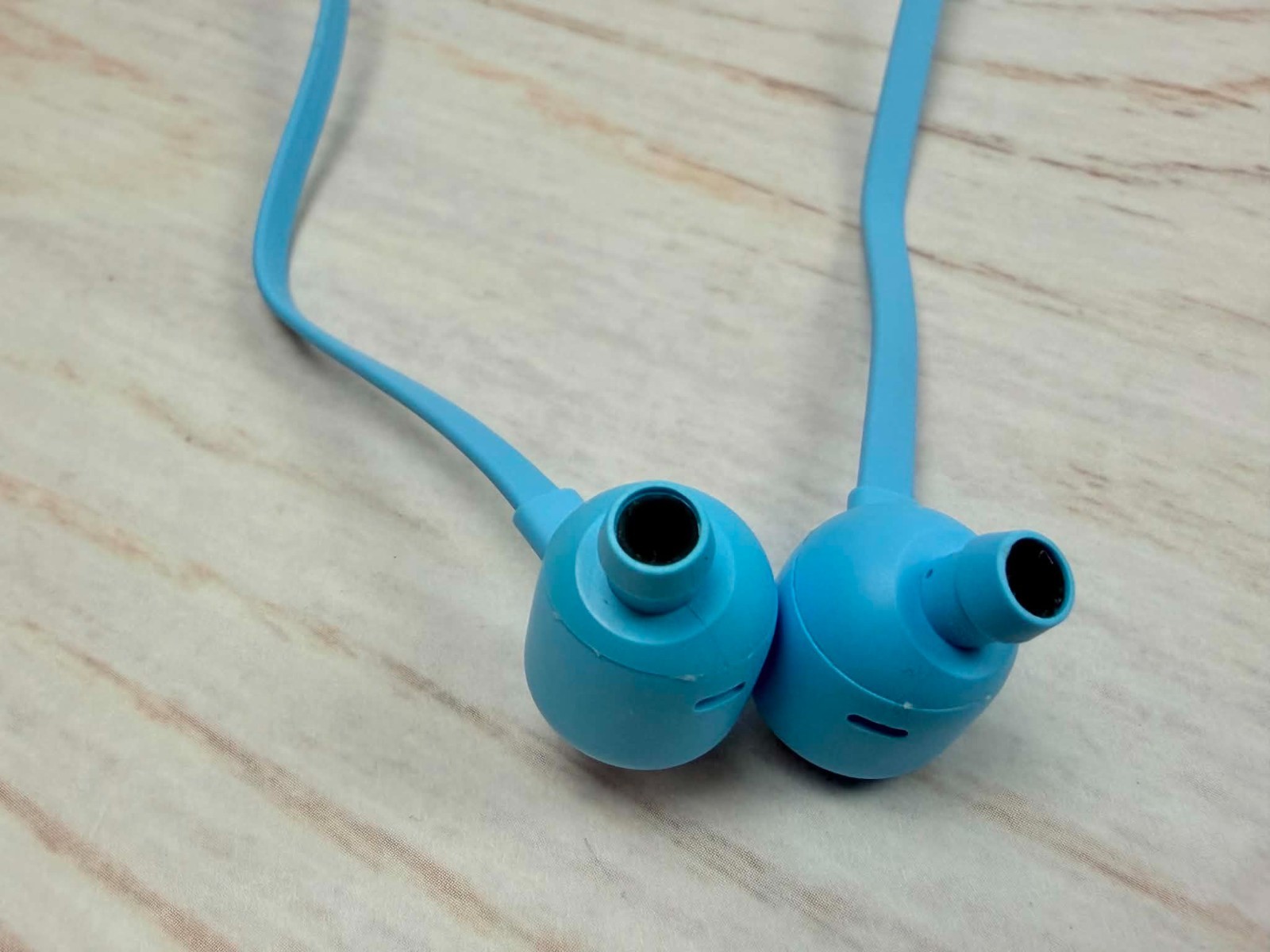 Beats by Dr. Dre Beats Flex Wireless Earphones Flame Blue MYMG2LL/A **READ**