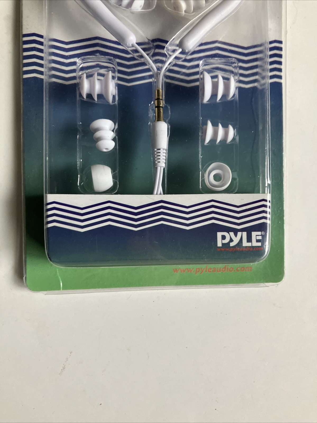 NEW PyleHome PWPE10W Wired Waterproof Ear Marine Swimming Headphones – White