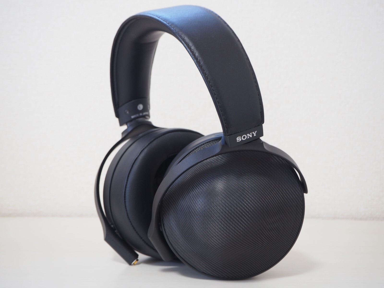 [Excellent] SONY MDR-Z1R Over-ear Stereo Headphones Japan With Cable Tested