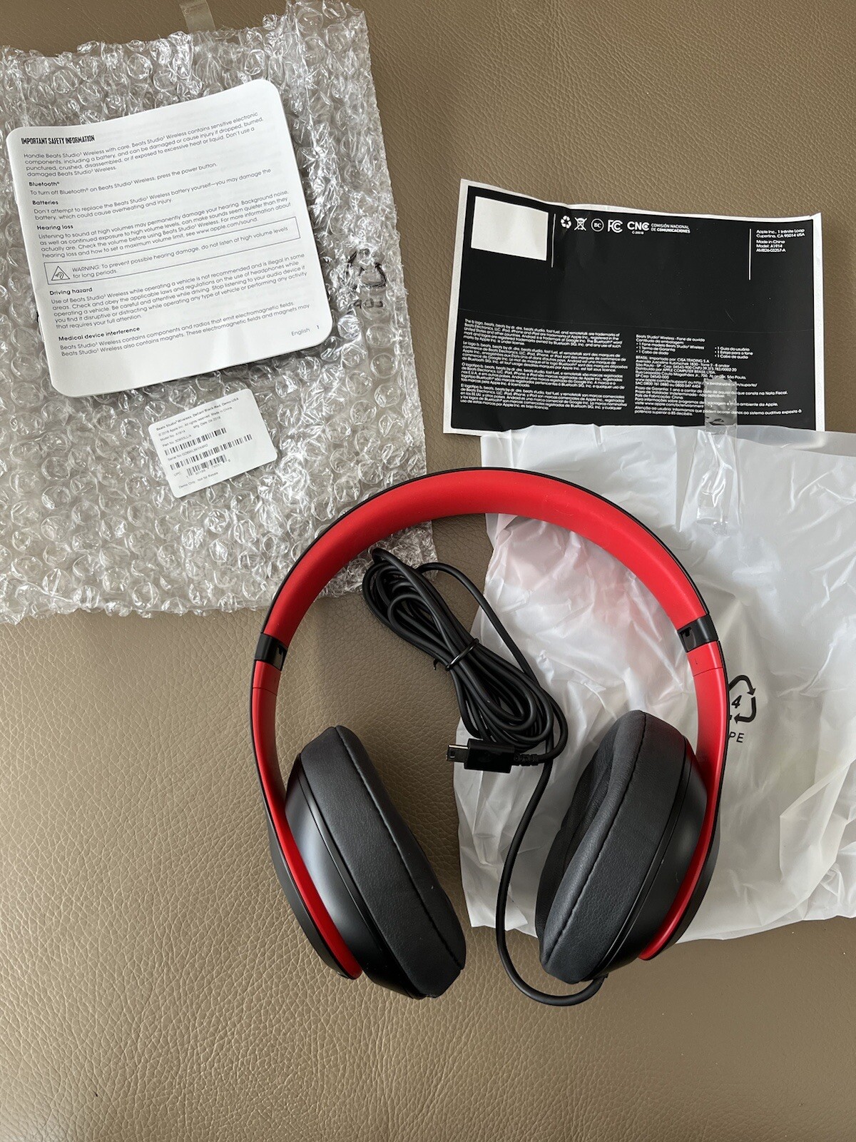 Beats Studio3 Wireless Red And Black Headphones Unverified No Case Brand New