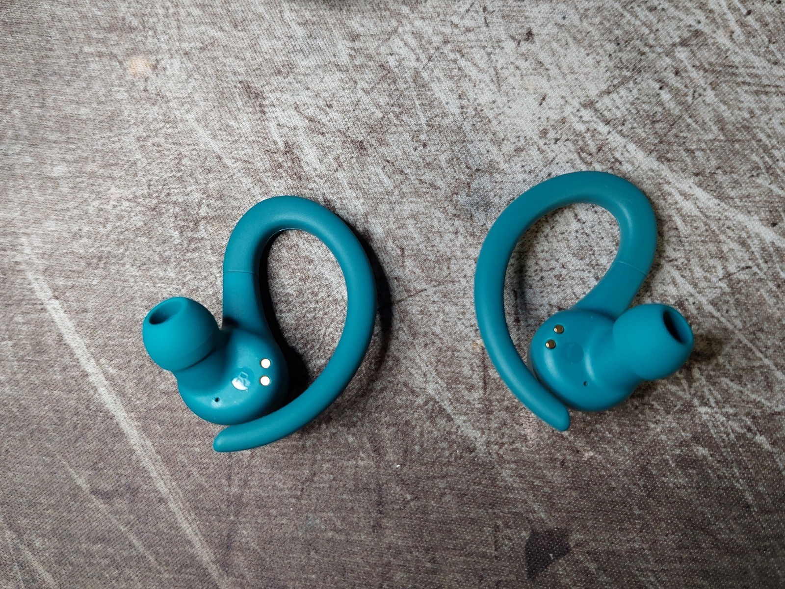 JLab Go Air Sport Wireless Earbuds Teal Bluetooth Secure Fit Ear Hook Workout