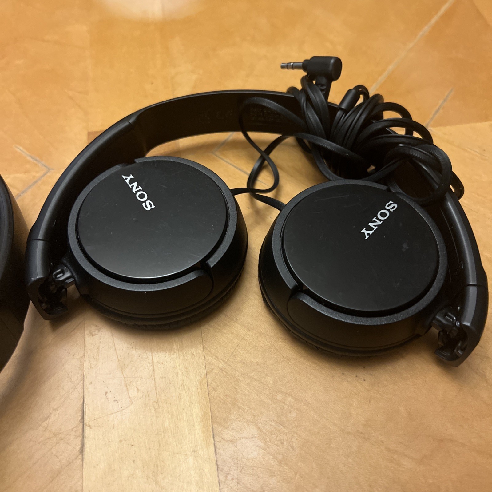 Sony Wired On-Ear Headphones – Black – 3.5mm Jack Audio Quality(2)