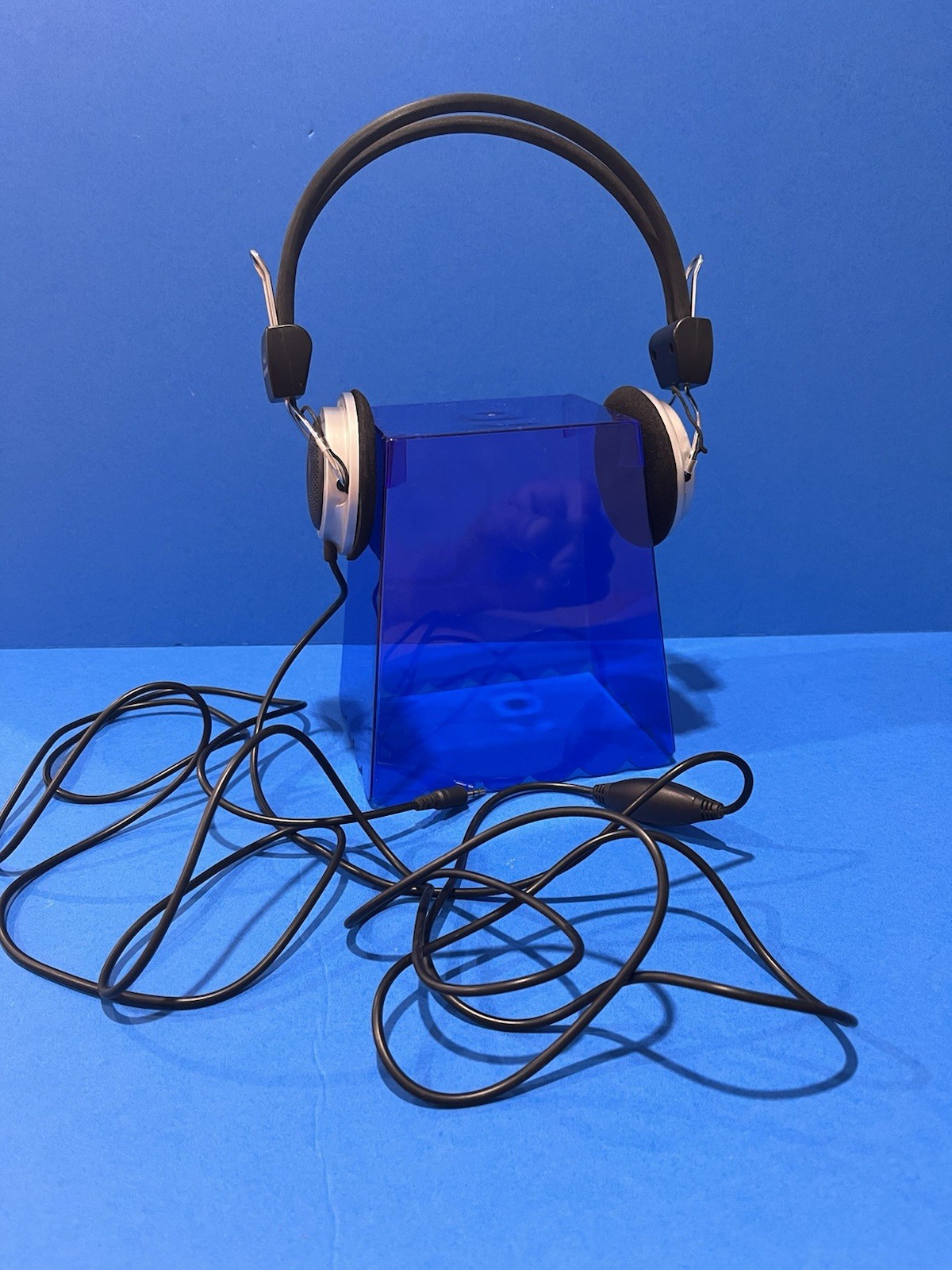 Fender Stereo Wired Headphones In-Line Volume Controller