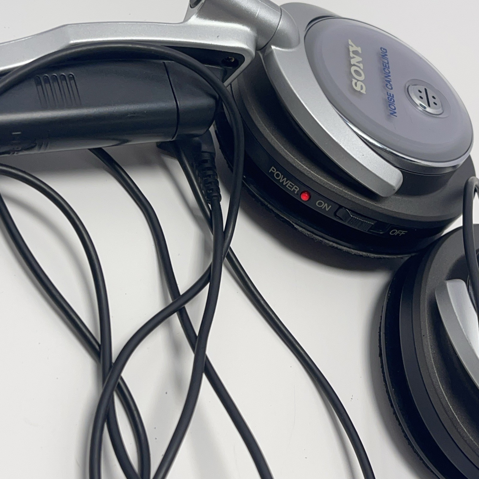 SONY Noise Canceling HeadPhones MDR-NC6 – Testd and Working – Needs Pads