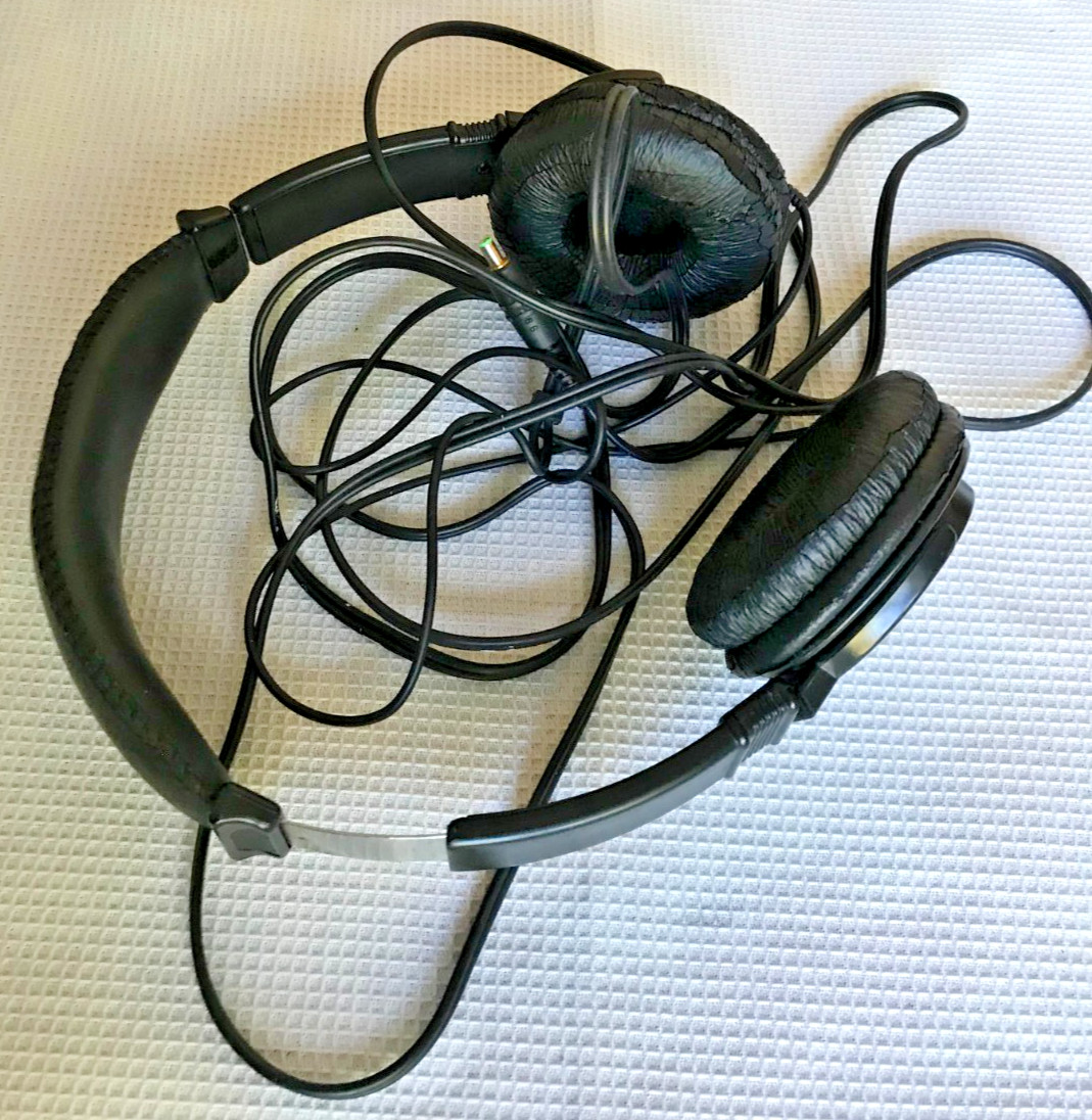 Set of three earphones: Labtec MP350, Recton & Sony, NOT tested & May Not Work