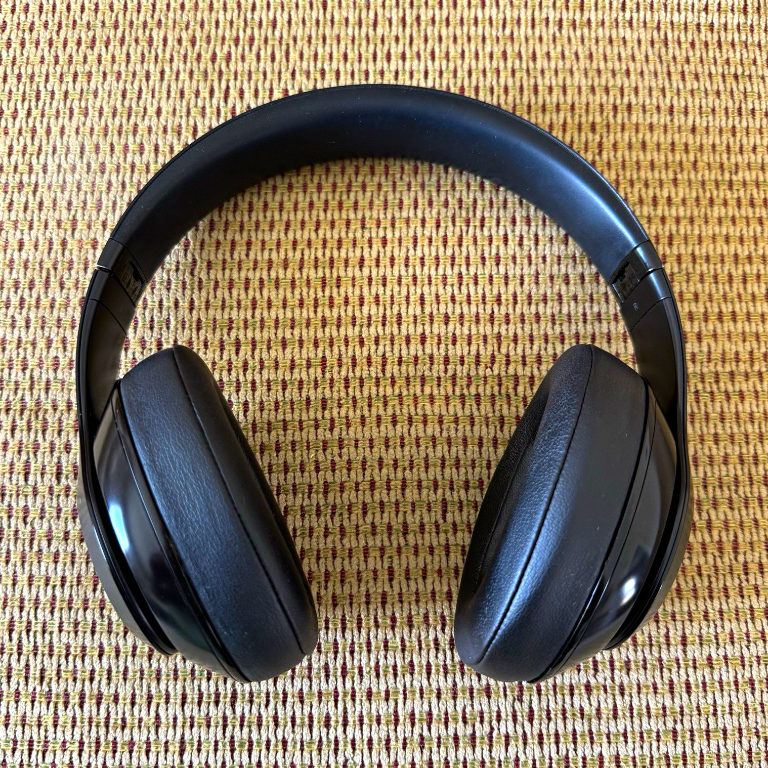 Beats by Dr. Dre Studio3 Wireless Bluetooth Over-Ear Mic Foldable Black