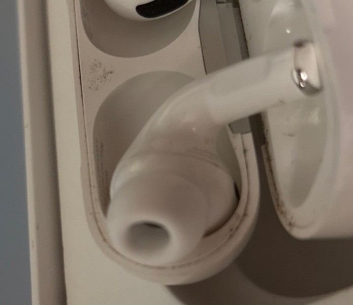 NICE Apple AirPods Pro 1st Gen Ear Buds Complete Set A2084 A2083 A2190 MWP22AM/A