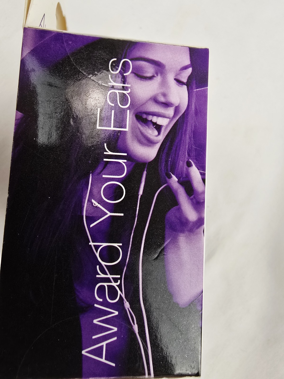 Billboard Stereo Earbuds With Mic Purple With Deluxe Zipper Case NEW