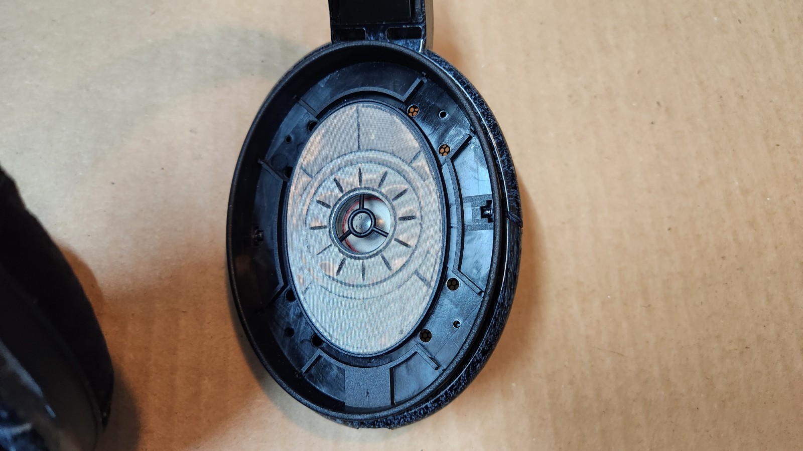 *Parts* Sennheiser HD 600 Over the Ear Headphones – Marble