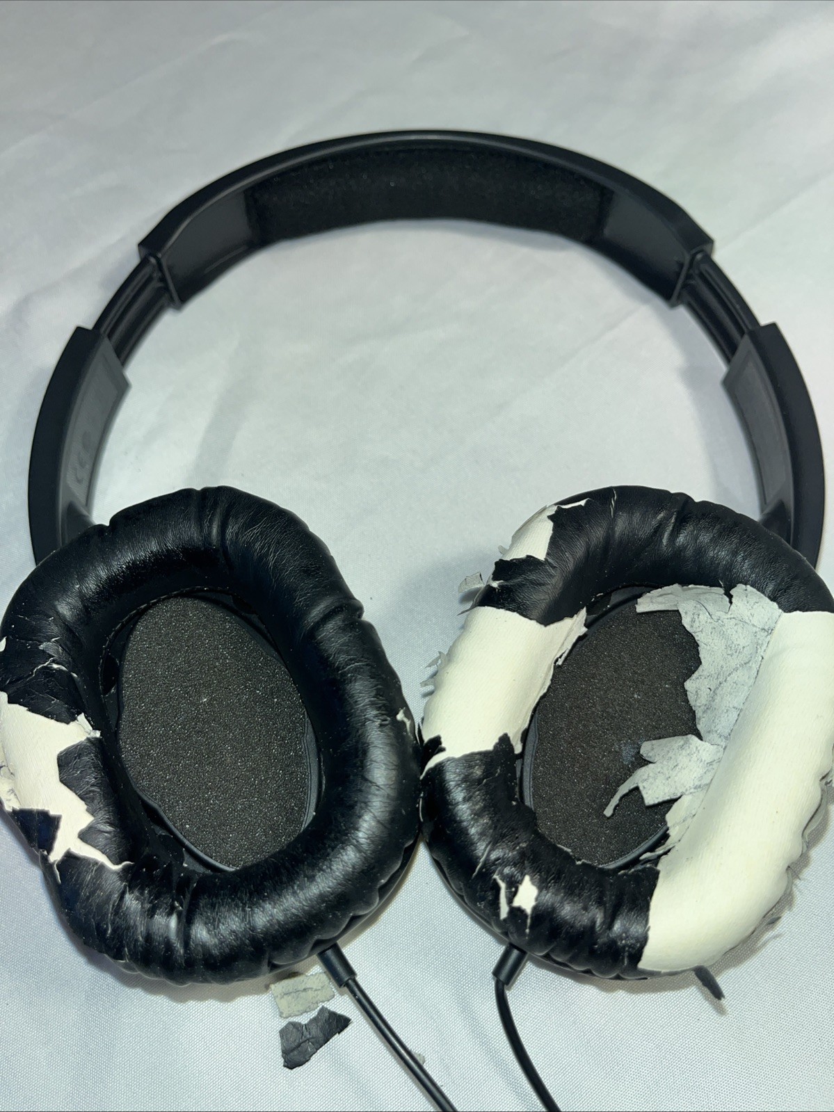 Panasonic Noise Canceling Headphones – Yellow – VGC (RP-HC200-Y) Needs Ear Covs