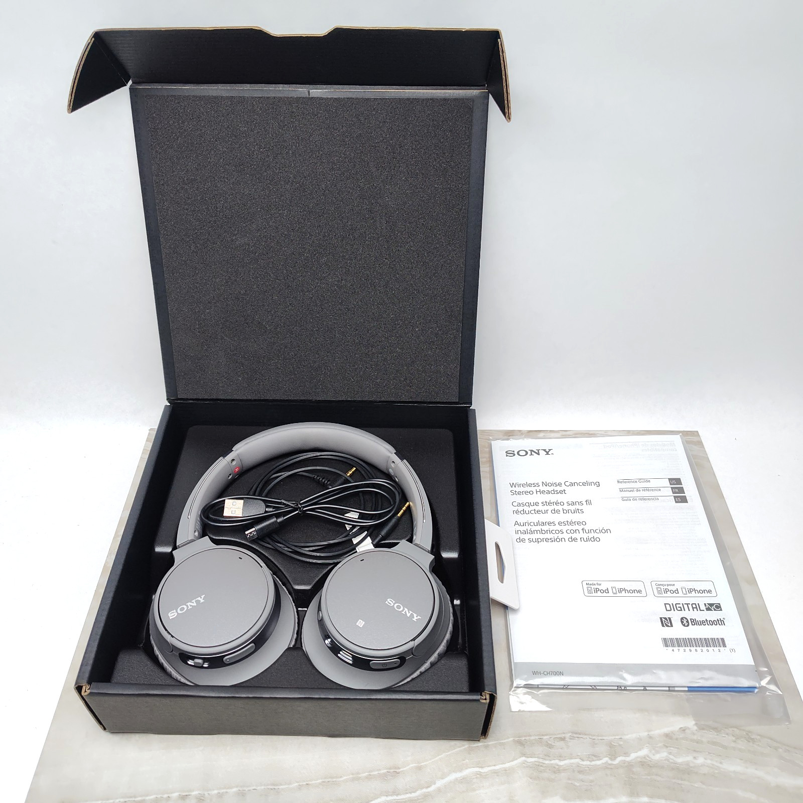 Sony WH-CH700N Bluetooth Noise Canceling Wireless Headphones Gray