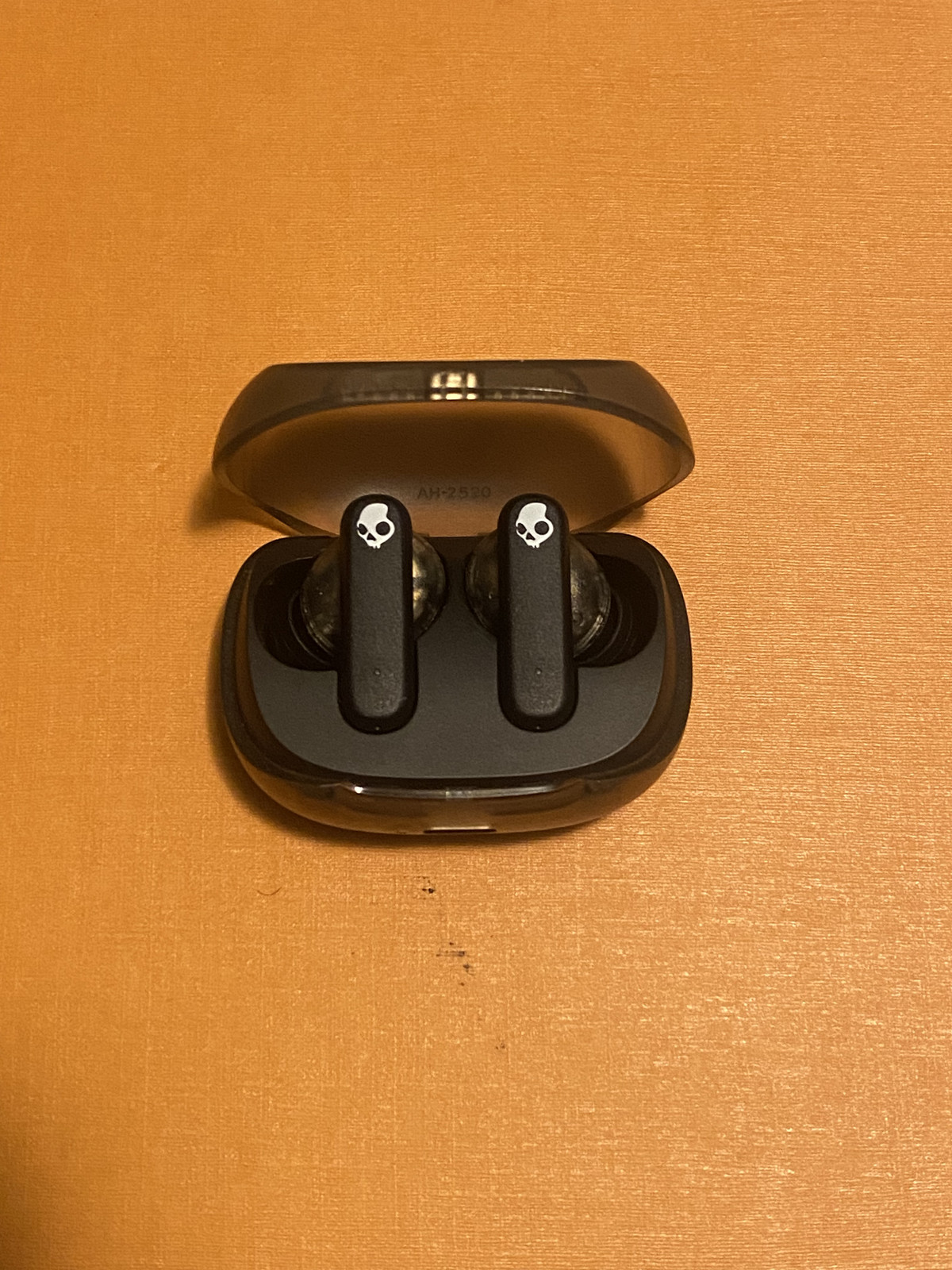 Skullcandy Smokin’ Buds XT True Wireless In-Ear Earbuds – Midnight Smoke