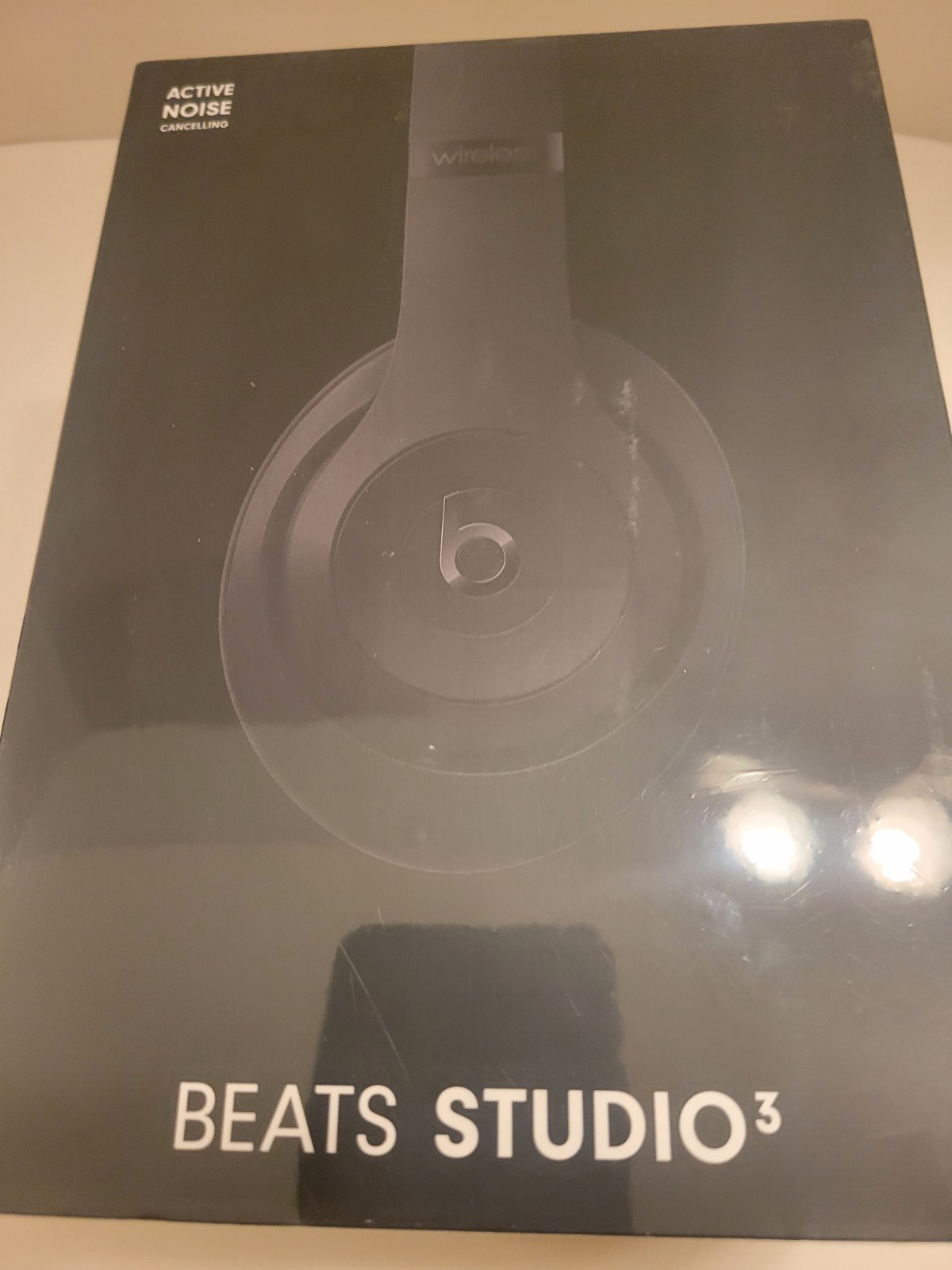 Beats Studio3 Over-Ear Wireless Headphones Matte Black new