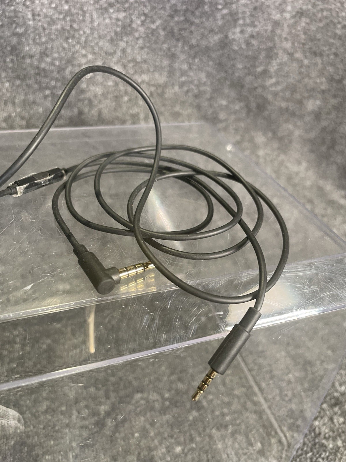 Subaru Harman Kardon High Performance Foldable Mini Headset Works Great