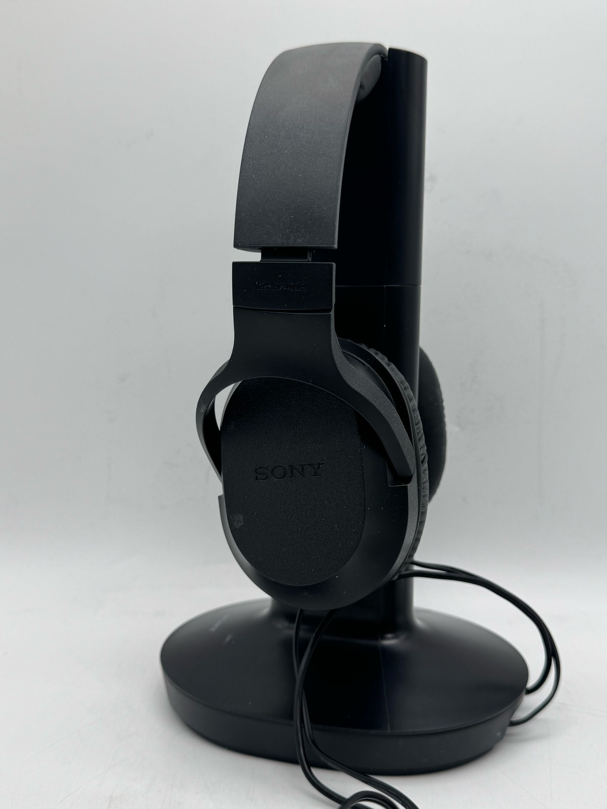 Sony WH-RF400 Wireless Over-Ear Home Theater Headphones 3.5 mm Jack – Black