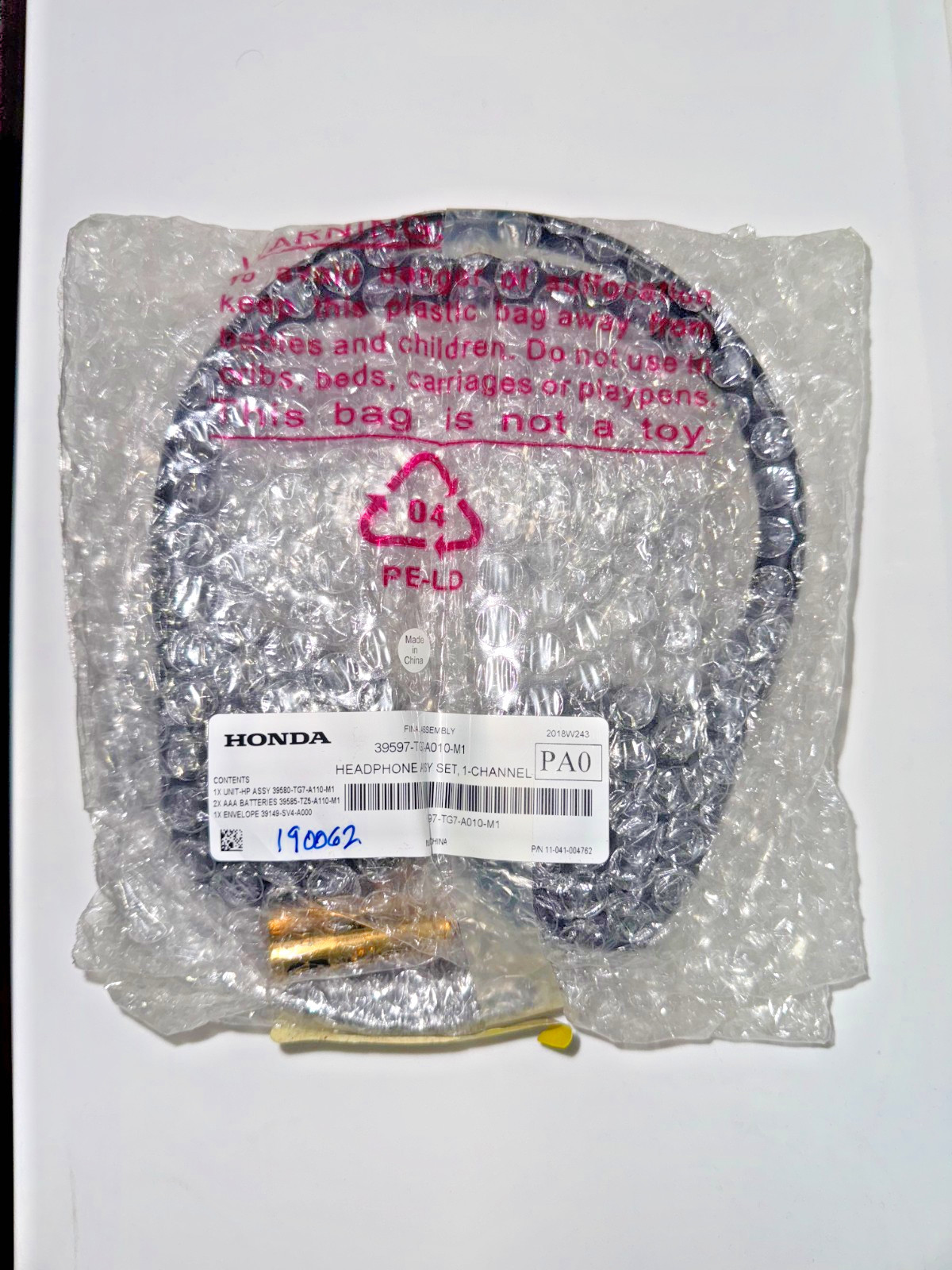 Honda Wireless Headphones – OEM Pilot, Odyssey and MDX (2x)(39597-TG7-A010-M1)