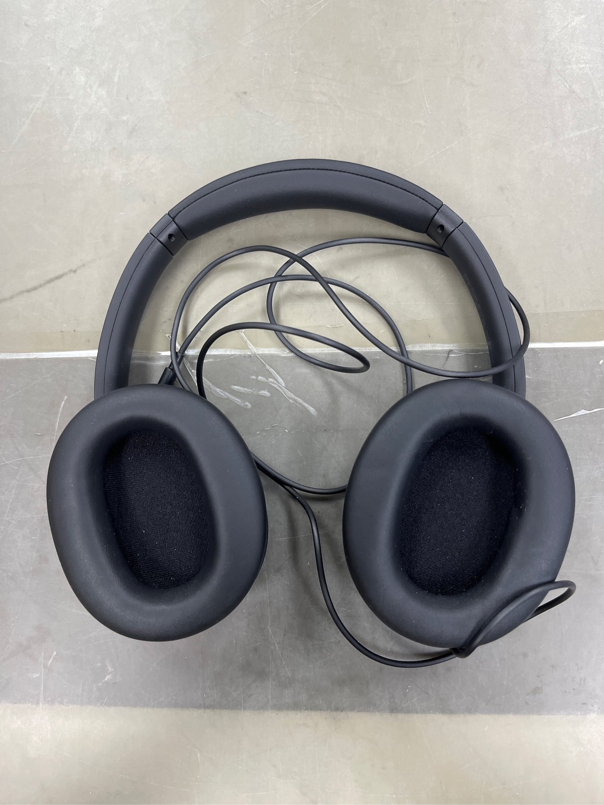 Sony Wireless Over The Ear Wireless Noise Canceling Headphones 1