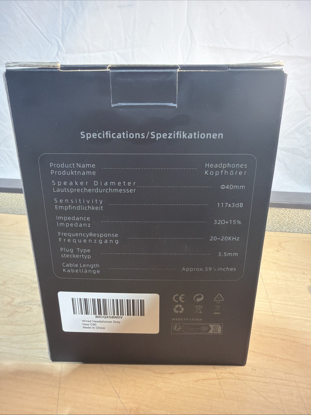 Wired Headphones with Microphone Volume Control, Noise Isolating Over Ear Hea…