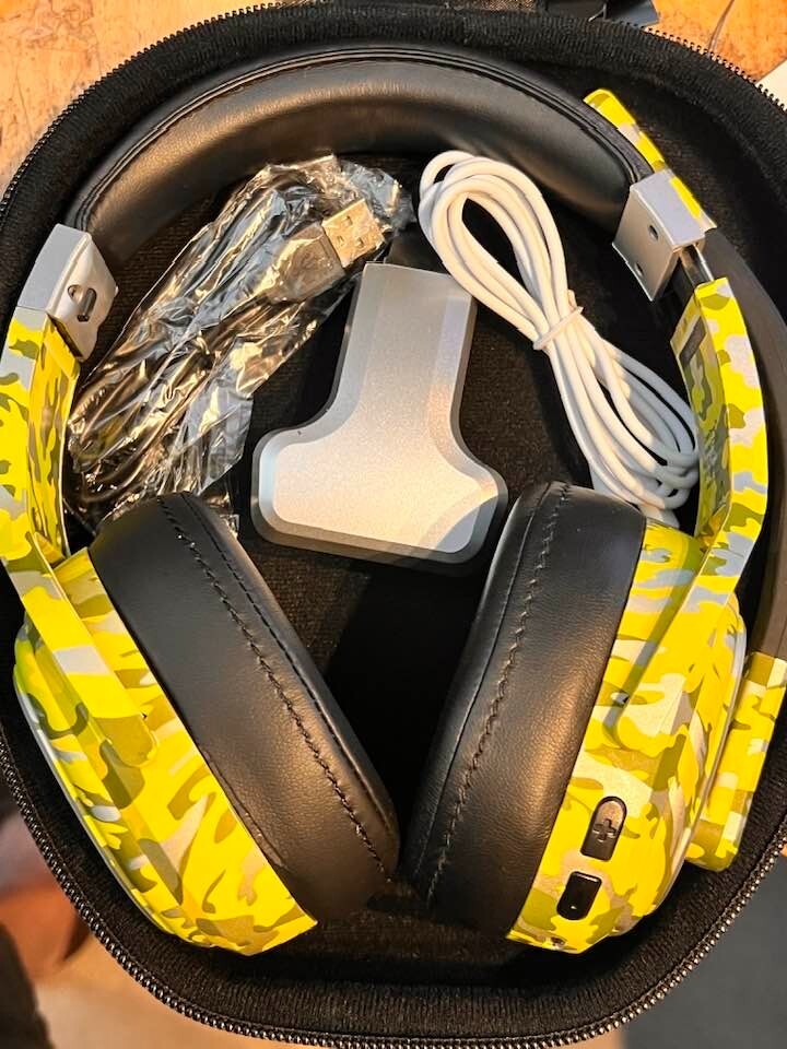 CLEARDRYVE 220 RAND MCNALLY HIGH VISIBILITY ADVANCED NOISE CANCELING HEADPHONES