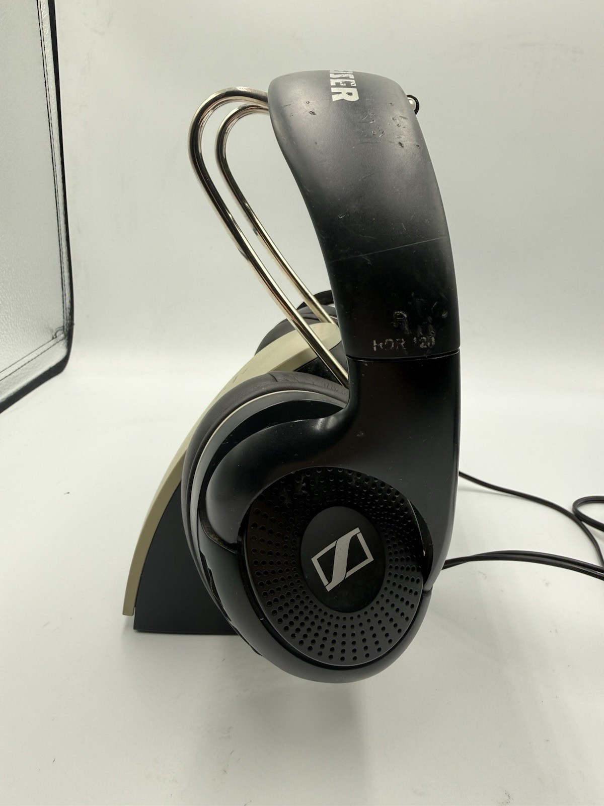 Sennheiser HDR120 Wireless Headphones Tested Working w/ Stand + New Ear Cushions