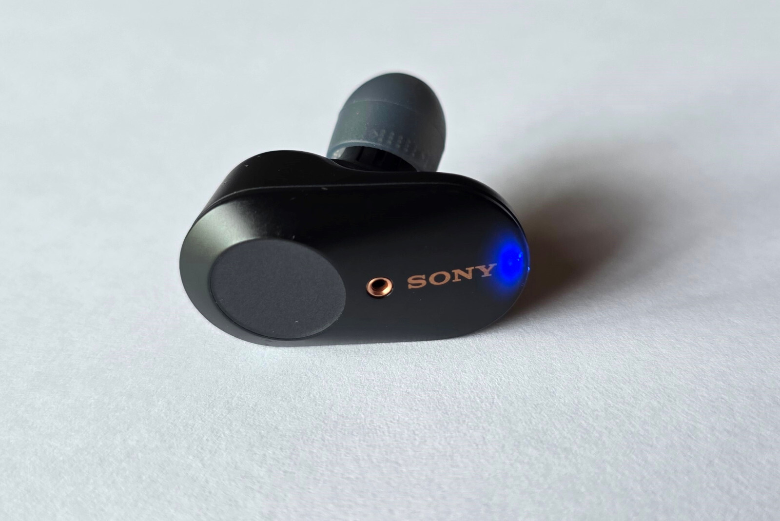 DEFECTIVE OEM Black Sony WF-1000XM3 RIGHT SIDE Wireless Earbud with BLOWN AUDIO