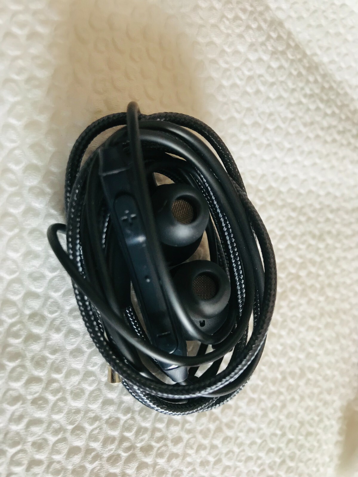 Powerful Super Bass Hand Free High Quality Headset Unique Sound Earbud