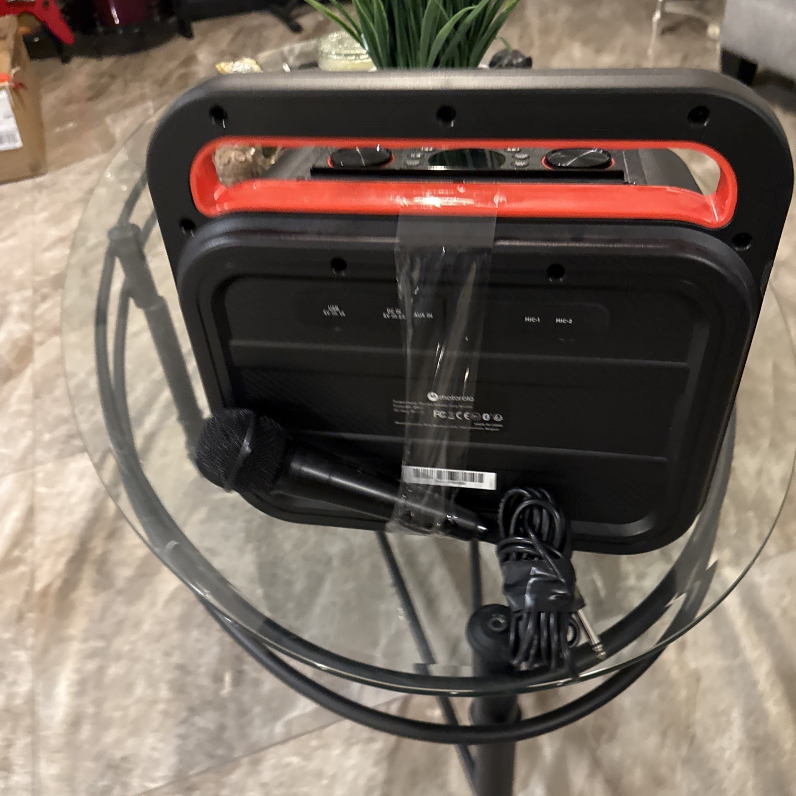 Motorola ROKR 810 Wireless Bluetooth Portable Speaker W/ Built-in Subwoofer
