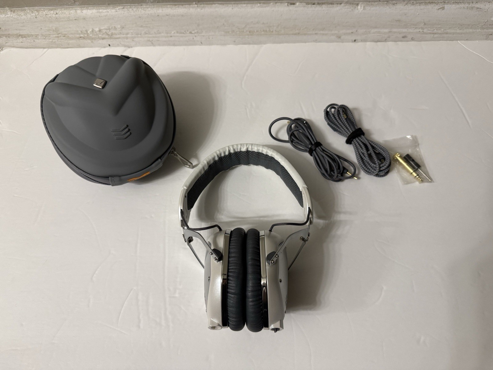 V-Moda Crossfade M-100 Over-Ear Headphones – White Silver #2