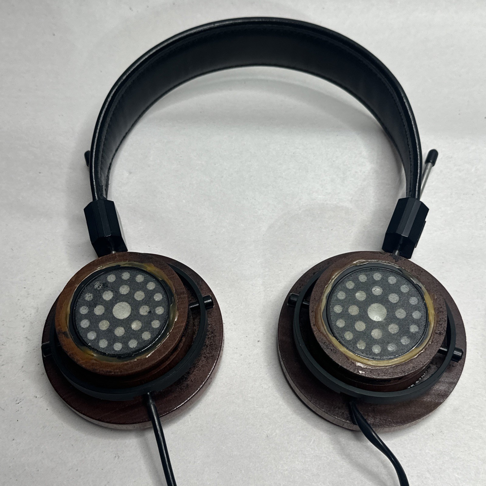 Grado GS1000 Statement Series Headphones Working Needs Ear Pads