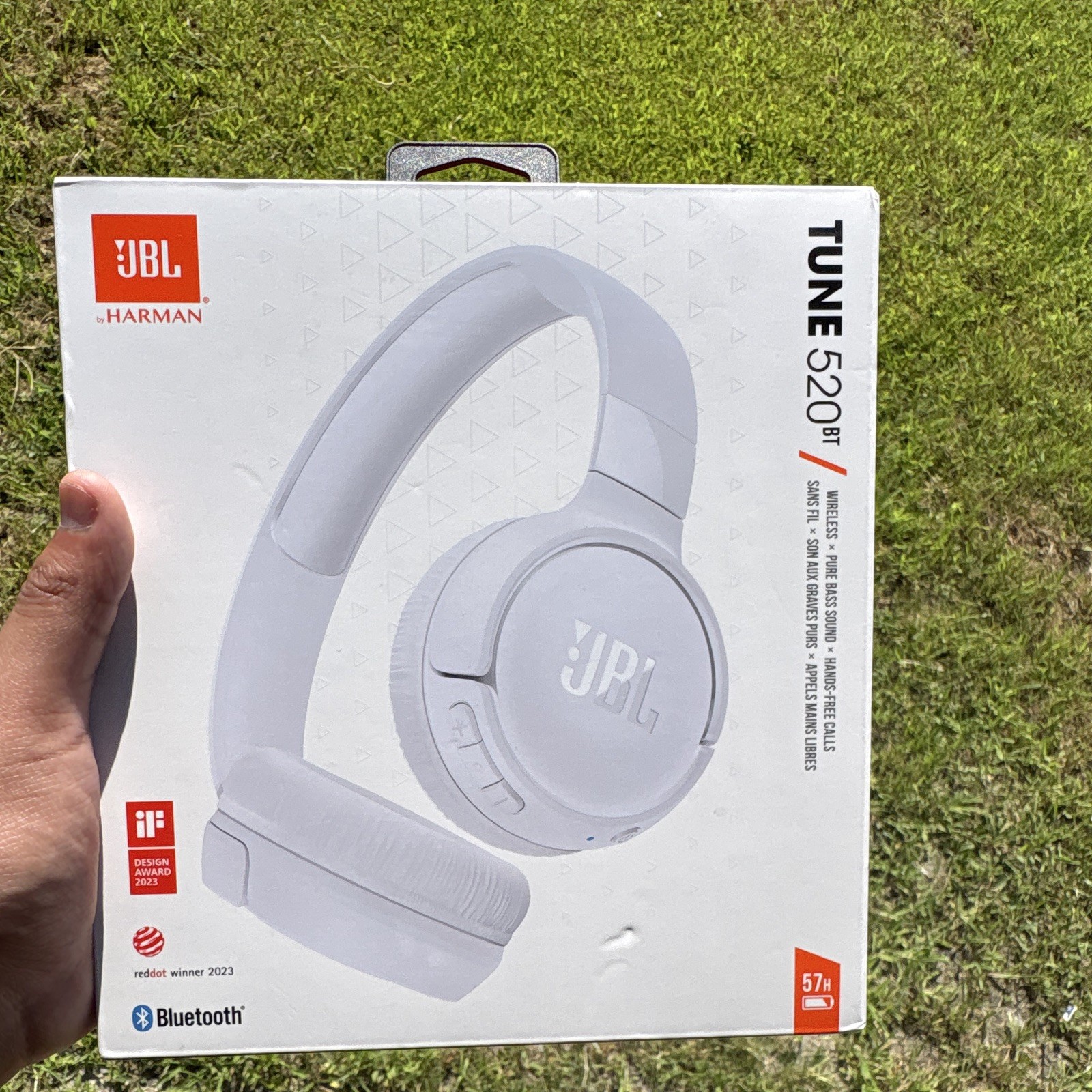 JBL Tune 520BT Pure Bass Wireless Bluetooth On-Ear Headphones Mic White