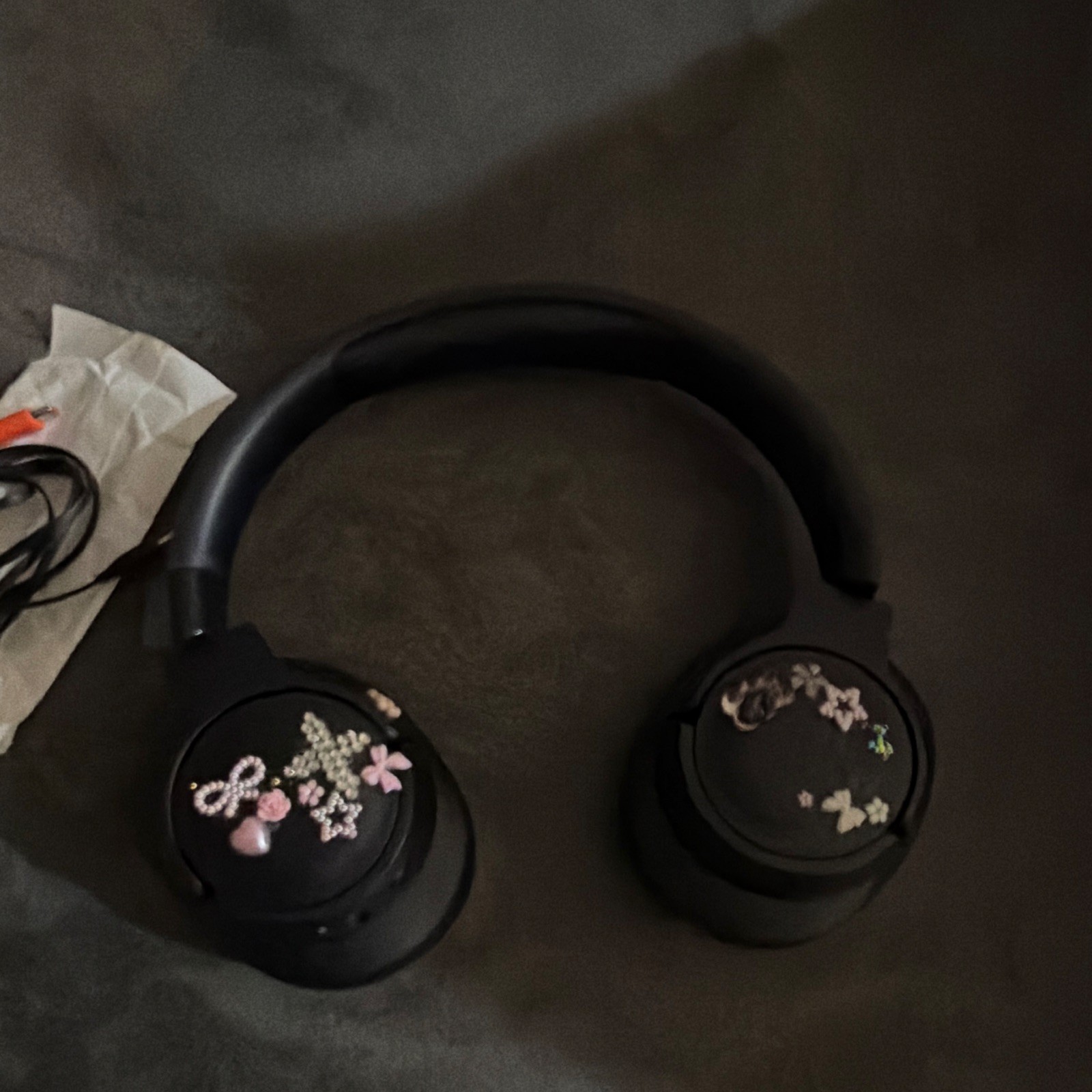 JBL TUNE 750BTNC Bluetooth Wireless Over-Ear Headphones. Decorated.