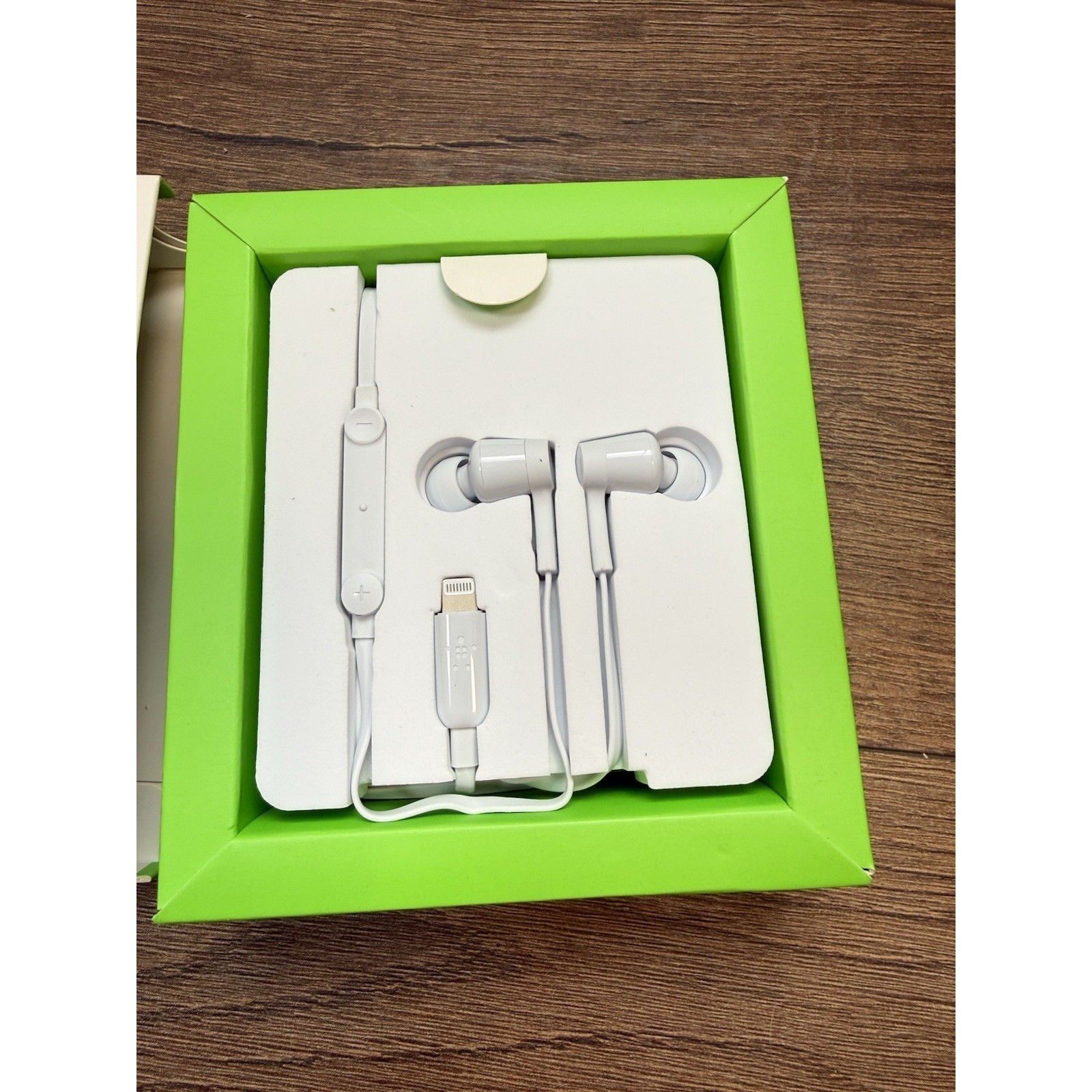 BELKIN HEADPHONES Rockstar with LIGHTNING CONNECTOR