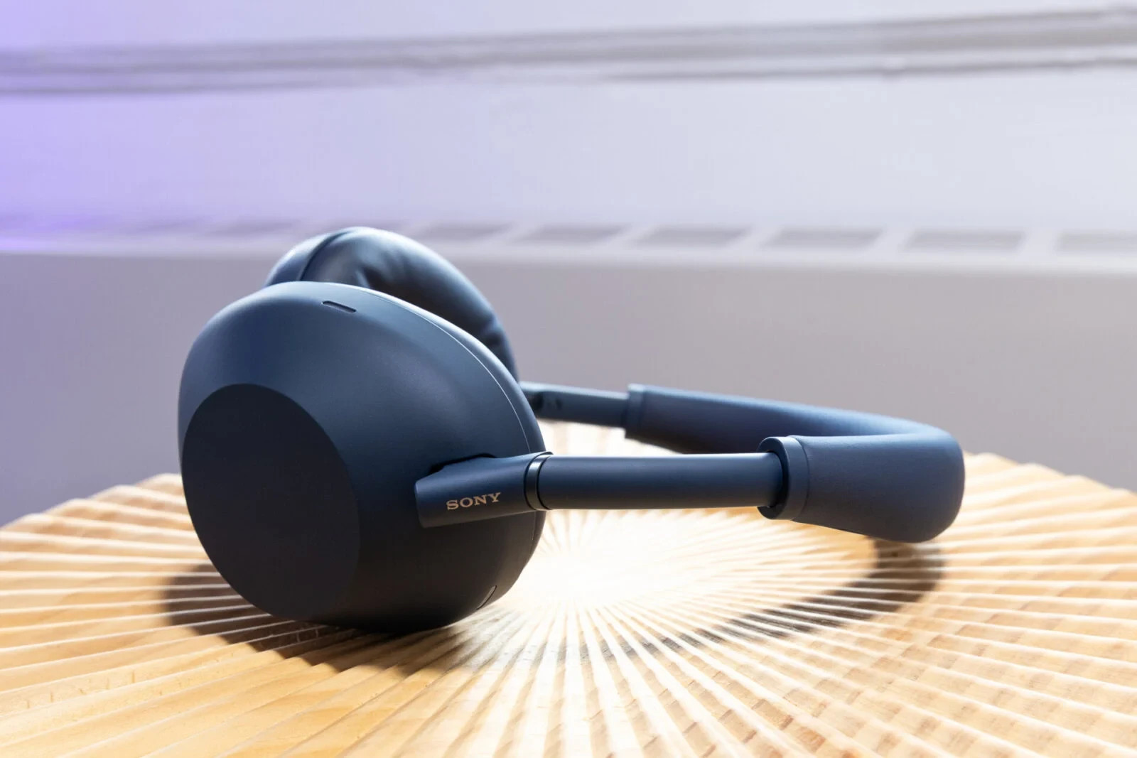 Sony WH-1000XM6 Active Noise Canceling Headphone Midnight Blue – Excellent Cond.