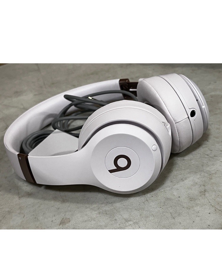 Beats Solo 4 True Wireless On-Ear Bluetooth Headphones Cloud Pink White Blue Bla