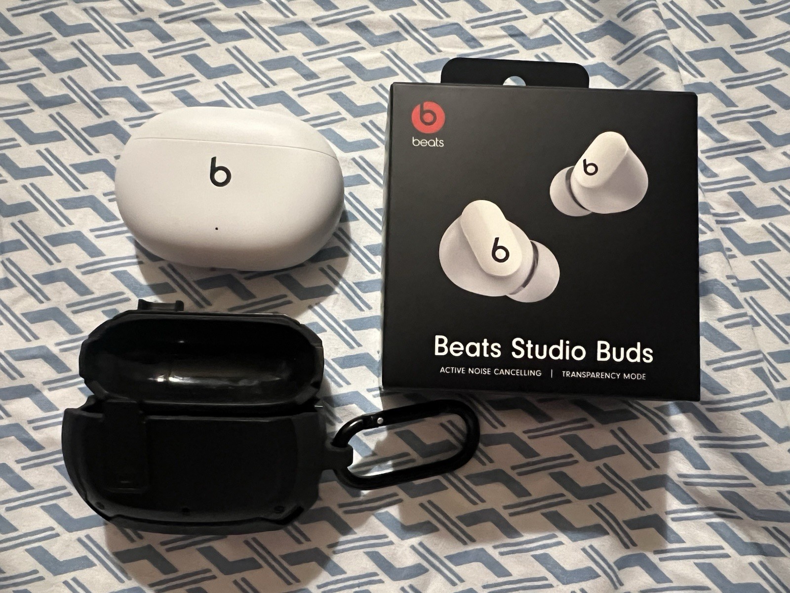BEATS STUDIO BUDS WIRELESS NOISE CANCELLATION EARBUDS WHITE Complete Box Case