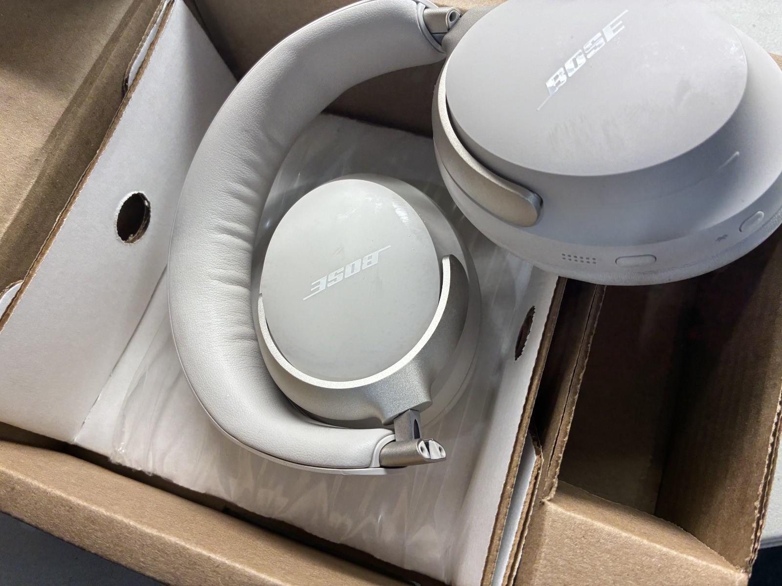 Bose – QuietComfort Ultra Wireless Noise Cancelling Over-the-Ear Headphones
