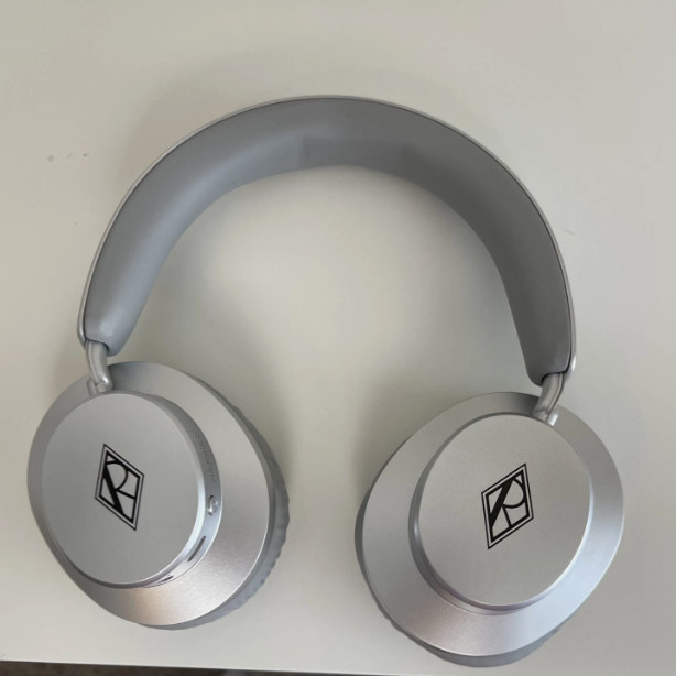 Ralph Lauren Unisex Wireless Headphones Gray/Silver – Brand new