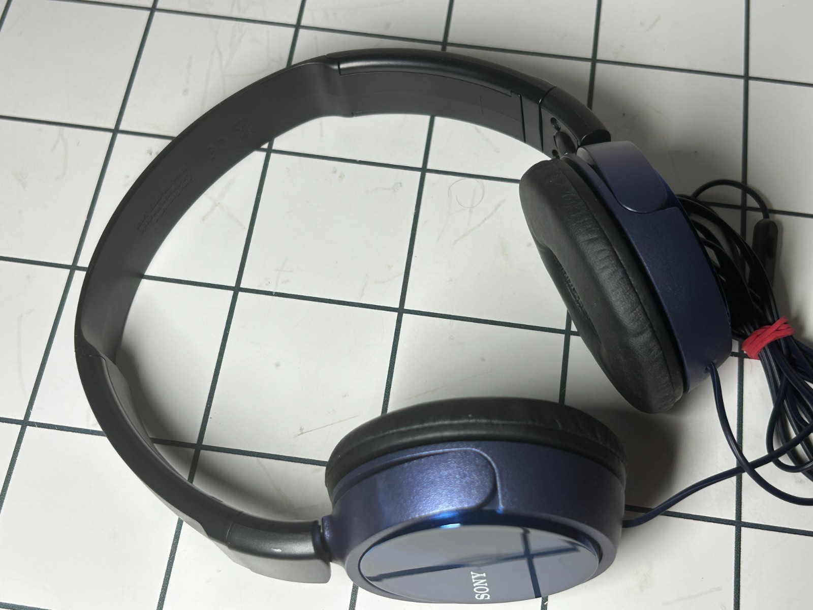 Sony On-the-Ear Wired Built In Mic Headphones- Blue (MDR-ZX310APLZ) Tested Works