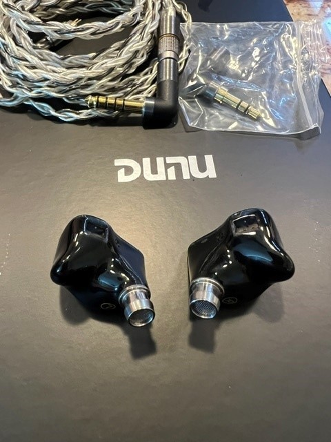 DUNU SA6 EST / SA6EST 6BA+2EST Drivers In-Ear Earphone (5 Hours Use)