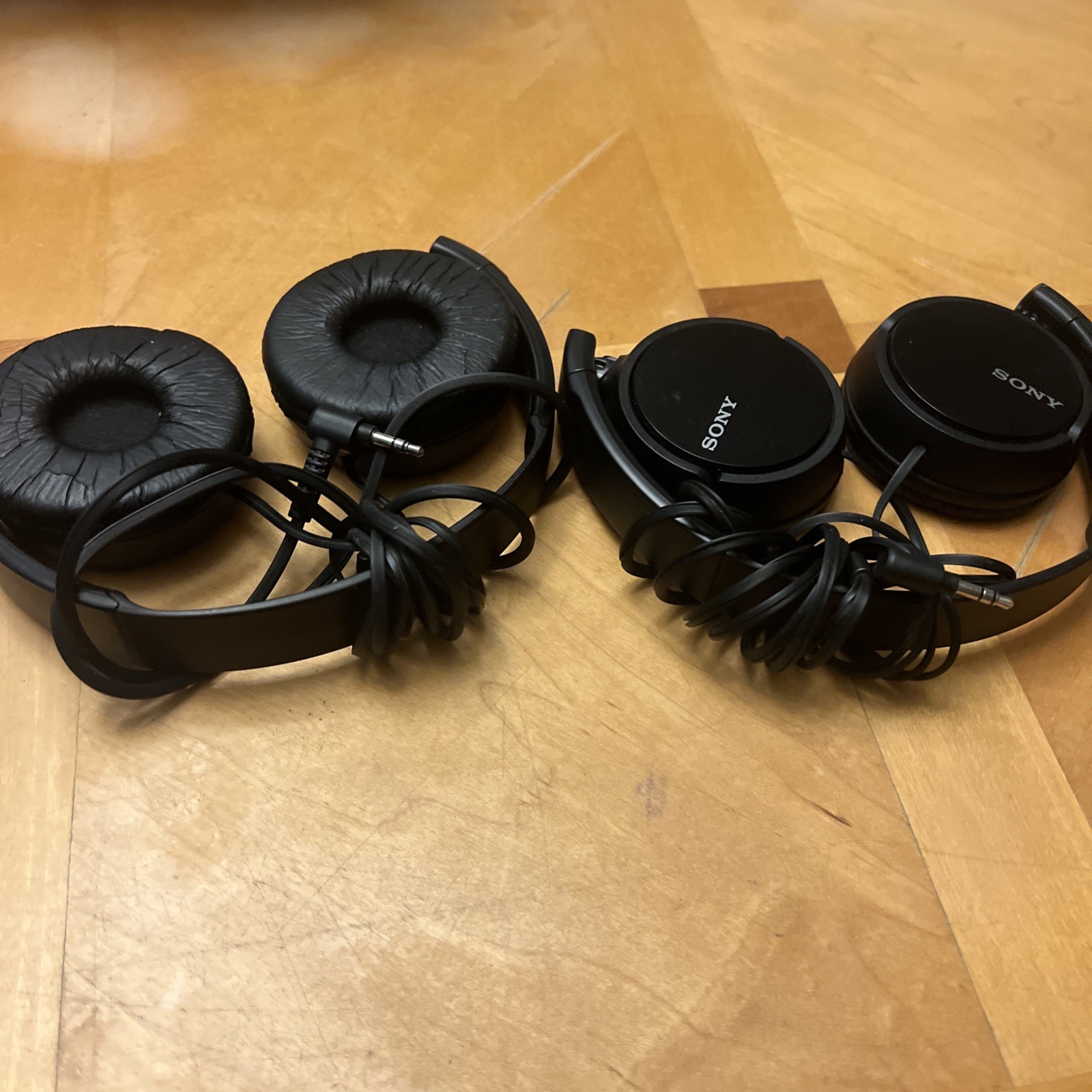 Sony Wired On-Ear Headphones – Black – 3.5mm Jack Audio Quality(2)