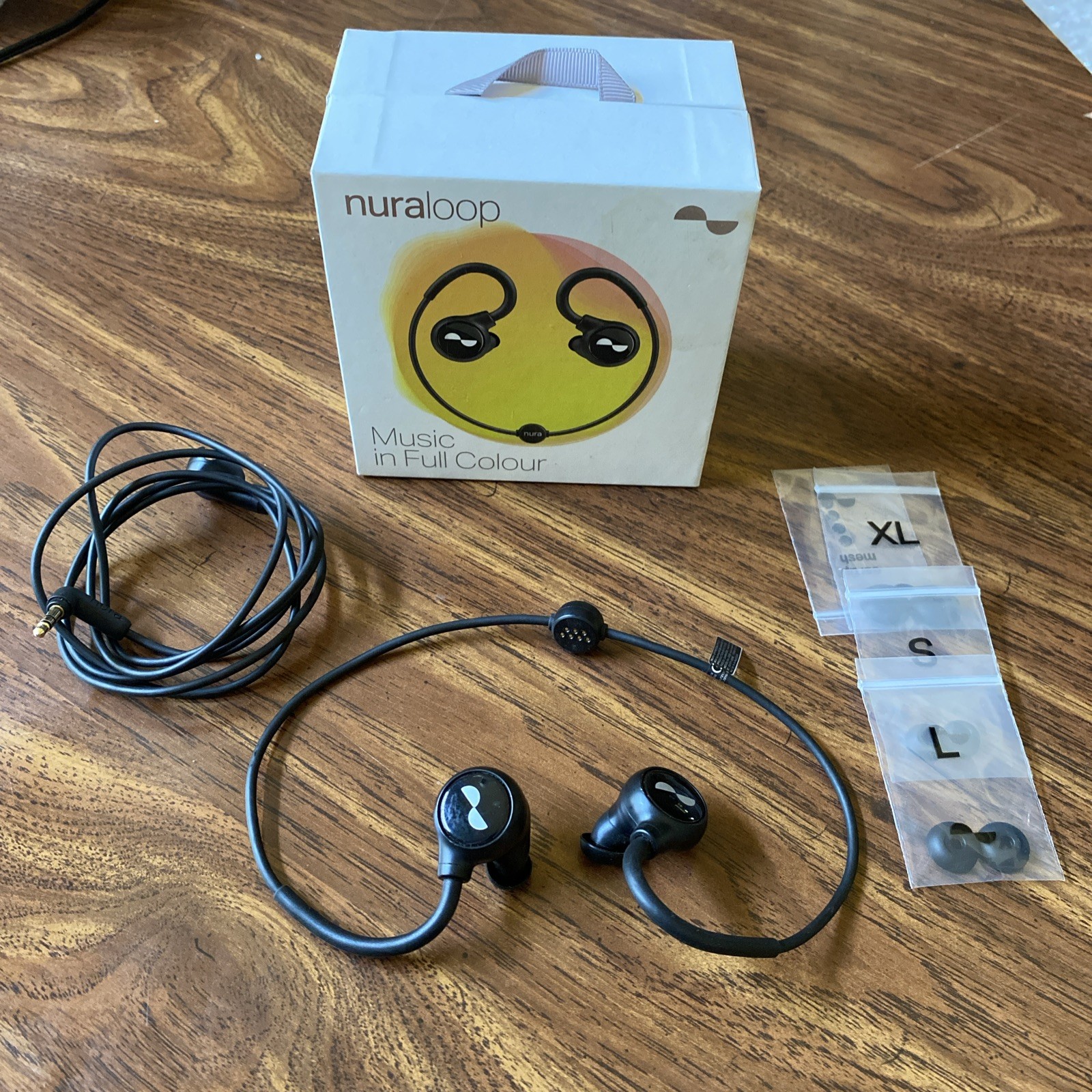 Nuraloop Wireless / Wired Bluetooth 5 aptX Noise Cancel Earphones Earbuds E005