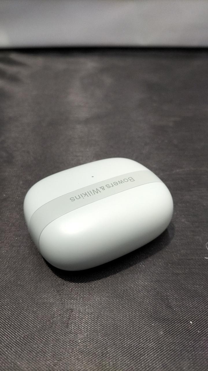 Bowers & Wilkins PI6 BT Earphones